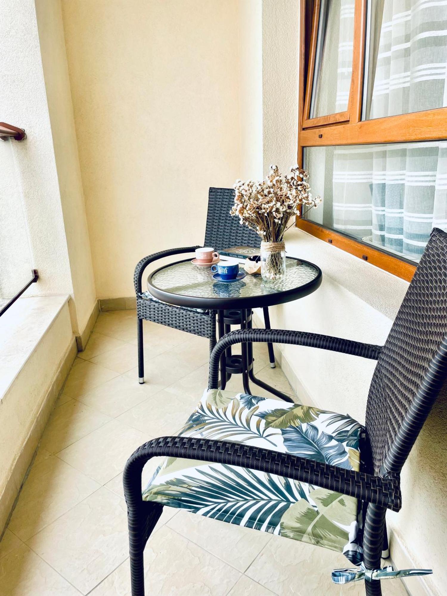 Апартамент Flowers Apartment Varna Luaran gambar